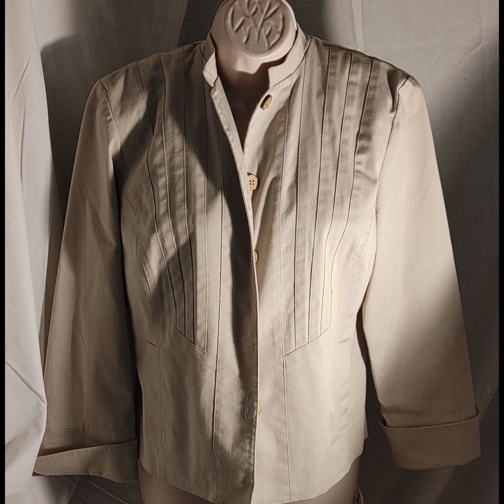 Nancy Bolen Tan size 10 jacket/Blazer